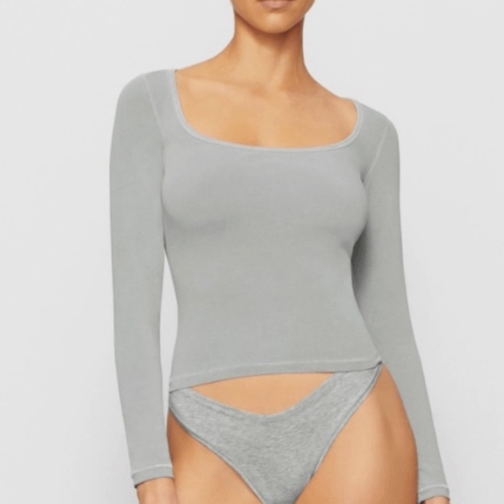 Skims Scoop Neck Long Sleeve Fog Gray